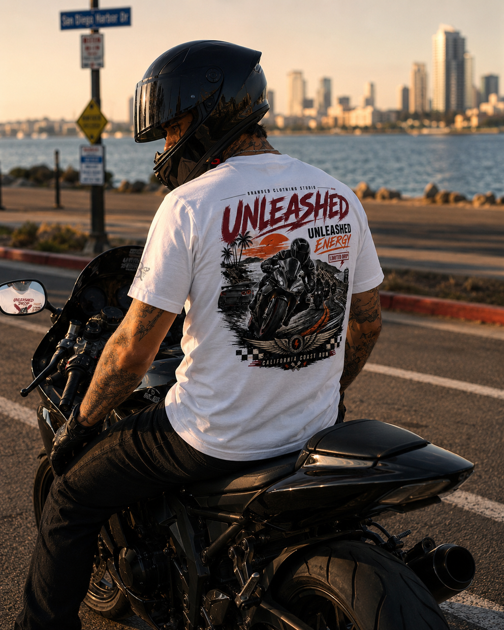 Oversized "Unleashed Moto" T-Shirt